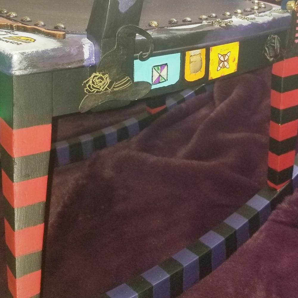 **Custom Rocker** - Picture 4 of 16